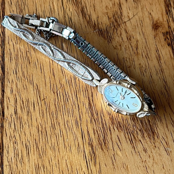 Caravelle Ladies Cocktail Watch. Gold Filled - Picture 5 of 17